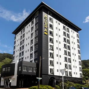 Atura *** Wellington