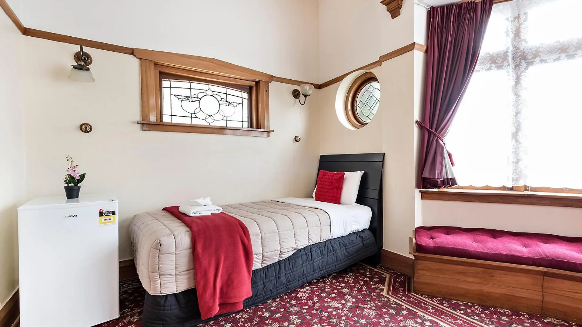 Halswell Lodge Wellington